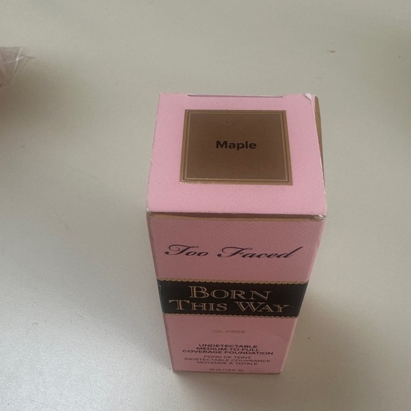 🆕 TOO FACED Born This Way Undetectable Medium Coverage Foundation MAPLE NIB - Picture 9 of 9